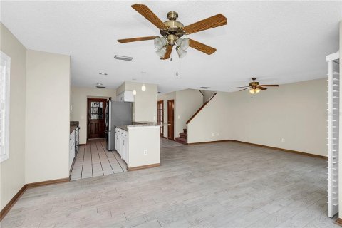 Touwnhouse à louer à Daytona Beach, Floride: 3 chambres, 158.96 m2 № 2100227 - photo 9