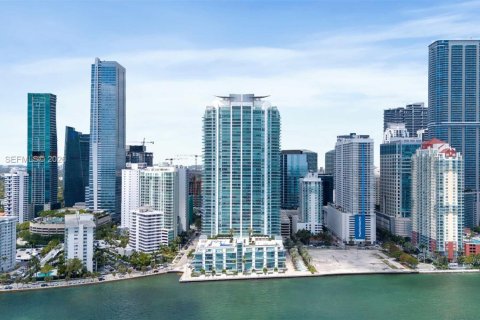 Condominio en venta en Miami, Florida, 1 dormitorio, 83.15 m2 № 2011392 - foto 17