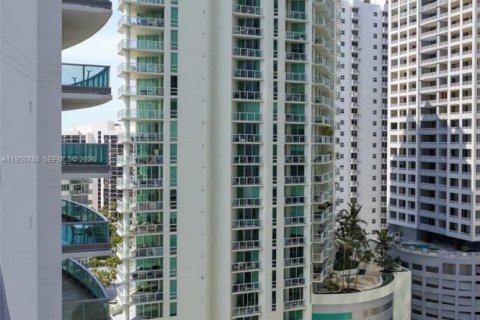 Condominio en venta en Miami, Florida, 1 dormitorio, 83.15 m2 № 2011392 - foto 27