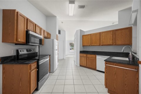 House in North Port, Florida 3 bedrooms, 217.39 sq.m. № 2143082 - photo 14