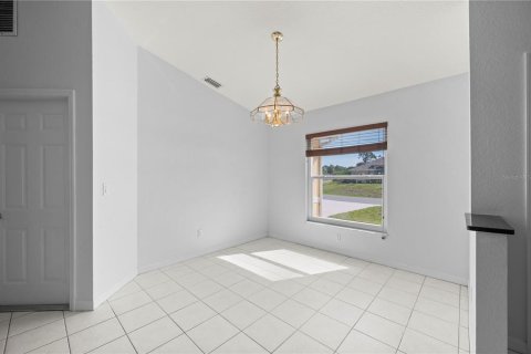 House in North Port, Florida 3 bedrooms, 217.39 sq.m. № 2143082 - photo 12