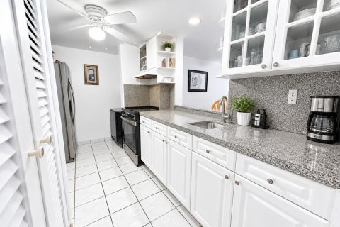 Touwnhouse à vendre à Hialeah, Floride: 1 chambre, 69.68 m2 № 2436071 - photo 6