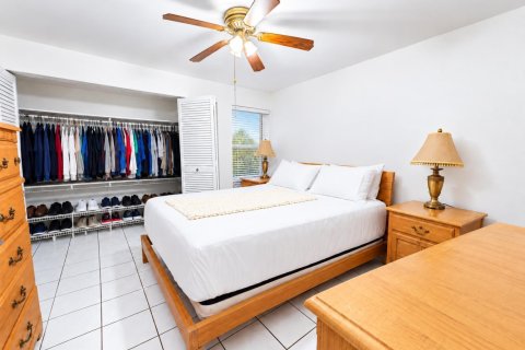 Touwnhouse à vendre à Hialeah, Floride: 1 chambre, 69.68 m2 № 2436071 - photo 4