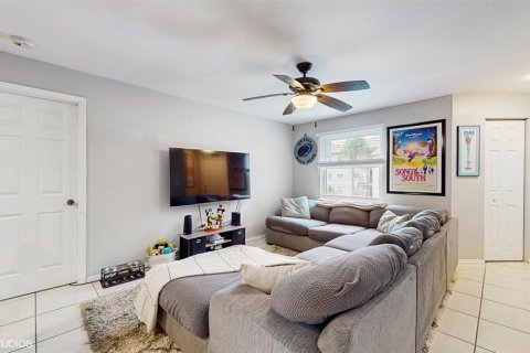 Condo in Kissimmee, Florida, 2 bedrooms  № 1819199 - photo 3