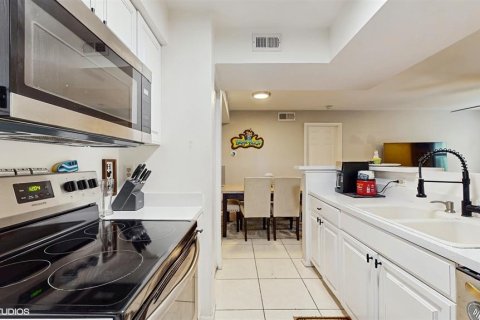 Condo in Kissimmee, Florida, 2 bedrooms  № 1819199 - photo 14