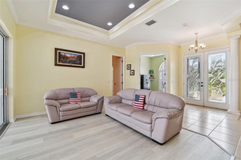 House in Bradenton, Florida 4 bedrooms, 236.53 sq.m. № 1837681 - photo 12