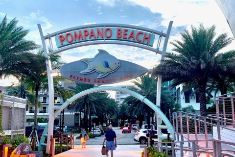 Condo in Pompano Beach, Florida, 3 bedrooms  № 1093570 - photo 1