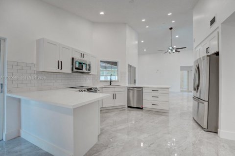 Casa en alquiler en Davie, Florida, 3 dormitorios, 136.75 m2 № 2077950 - foto 13