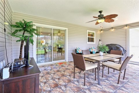 House in The Villages, Florida 3 bedrooms, 142.23 sq.m. № 1681860 - photo 30