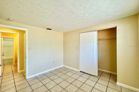 Villa ou maison à louer à Tampa, Floride: 3 chambres, 119.66 m2 № 2419825 - photo 14