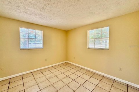 Villa ou maison à louer à Tampa, Floride: 3 chambres, 119.66 m2 № 2419825 - photo 18