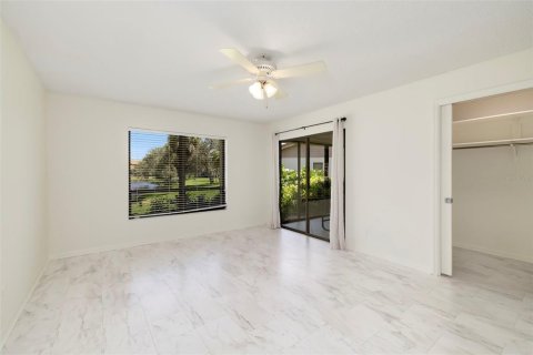 Condo in Sarasota, Florida, 2 bedrooms № 2236227 - photo 20