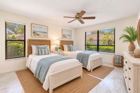 Condo in Sarasota, Florida, 2 bedrooms № 2236227 - photo 25