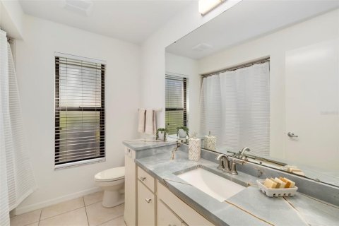 Condo in Sarasota, Florida, 2 bedrooms № 2236227 - photo 28