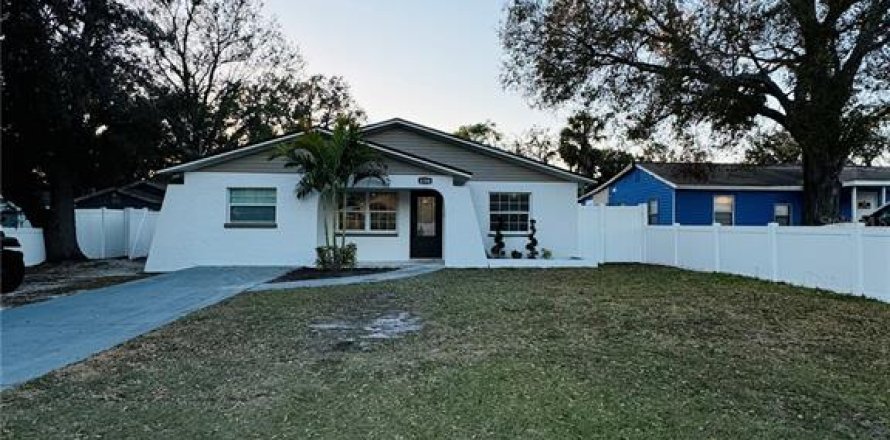 Casa en Tampa, Florida 3 dormitorios, 122.07 m2 № 1830096