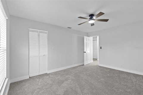House in Plant City, Florida 4 bedrooms, 258.27 sq.m. № 1831662 - photo 26