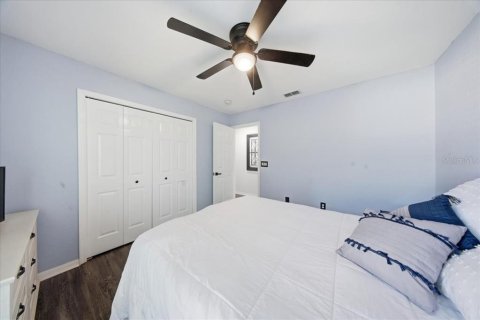 House in Lake Wales, Florida 3 bedrooms, 185.53 sq.m. № 2219311 - photo 23