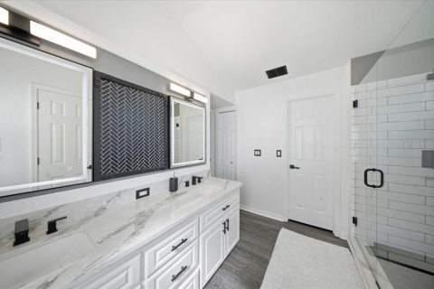 House in Lake Wales, Florida 3 bedrooms, 185.53 sq.m. № 2219311 - photo 21