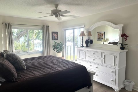 Condo in Sarasota, Florida, 2 bedrooms  № 1884829 - photo 9