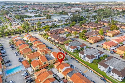 Снять в аренду кондоминиум в Хайалиа, Флорида 3 спальни, 90.3м2, № 1992606 - фото 27