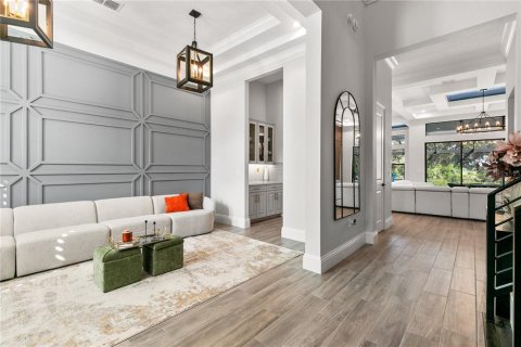 Casa en venta en Orlando, Florida, 6 dormitorios, 541.16 m2 № 1899238 - foto 2