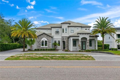 Casa en venta en Orlando, Florida, 6 dormitorios, 541.16 m2 № 1899238 - foto 1