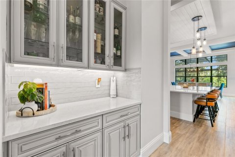Casa en venta en Orlando, Florida, 6 dormitorios, 541.16 m2 № 1899238 - foto 6