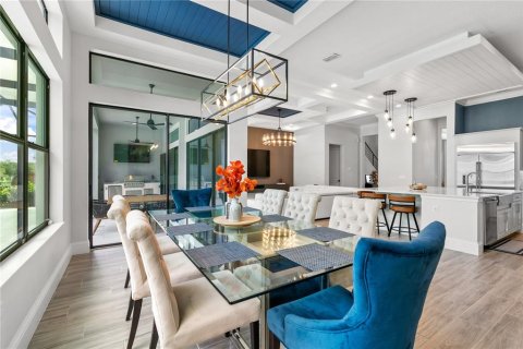 Casa en venta en Orlando, Florida, 6 dormitorios, 541.16 m2 № 1899238 - foto 16