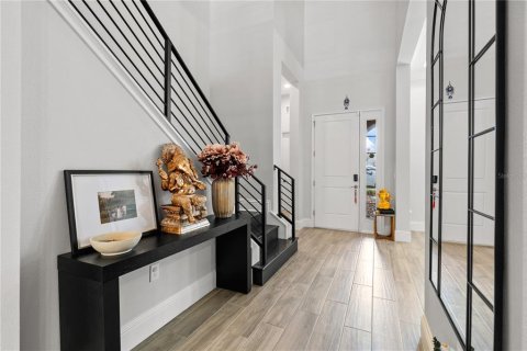Casa en venta en Orlando, Florida, 6 dormitorios, 541.16 m2 № 1899238 - foto 28