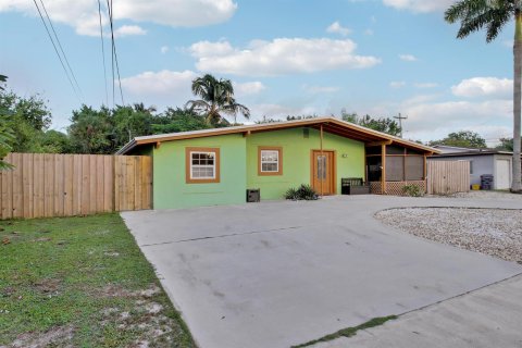 Villa ou maison à vendre à Jupiter, Floride: 3 chambres, 110.55 m2 № 2435488 - photo 4