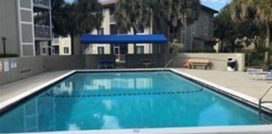 Condominio en Coral Springs, Florida, 1 dormitorio № 1181974