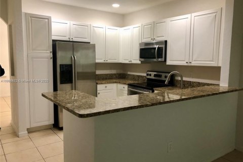 Adosado en venta en Oakland Park, Florida, 2 dormitorios, 132.29 m2 № 1956958 - foto 3