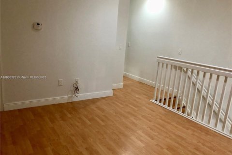 Adosado en venta en Oakland Park, Florida, 2 dormitorios, 132.29 m2 № 1956958 - foto 5