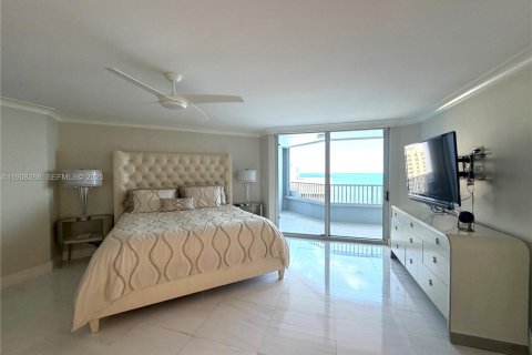 Condo in Riviera Beach, Florida, 3 bedrooms  № 1965832 - photo 10