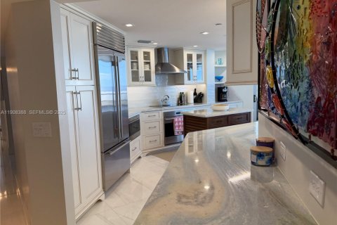 Condo in Riviera Beach, Florida, 3 bedrooms  № 1965832 - photo 20