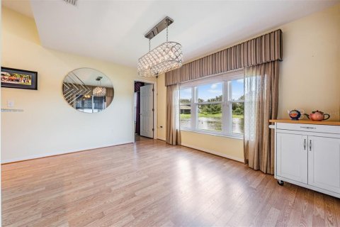 Купить виллу или дом в Сан-Антонио, Флорида 7 комнат, 163.69м2, № 2324263 - фото 25