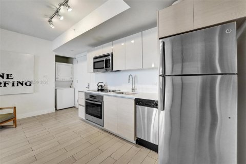 Condominio en venta en Hallandale Beach, Florida, 2 dormitorios, 95.5 m2 № 2045833 - foto 14