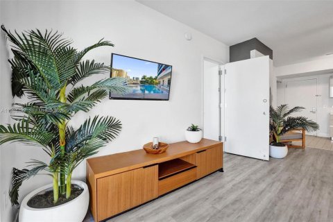 Condominio en venta en Hallandale Beach, Florida, 2 dormitorios, 95.5 m2 № 2045833 - foto 27