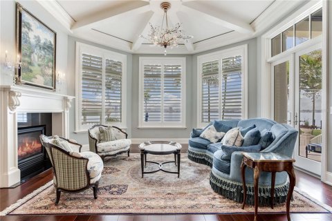House in Tampa, Florida 8 bedrooms, 1725.01 sq.m. № 2097143 - photo 16