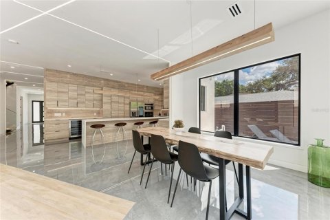 Villa ou maison à vendre à Sarasota, Floride: 4 chambres, 351.17 m2 № 1894664 - photo 21
