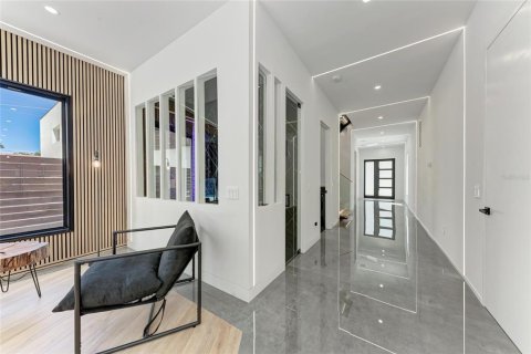 Villa ou maison à vendre à Sarasota, Floride: 4 chambres, 351.17 m2 № 1894664 - photo 22