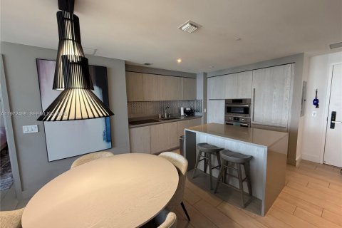 Condo in Hollywood, Florida, 2 bedrooms № 2090943 - photo 9