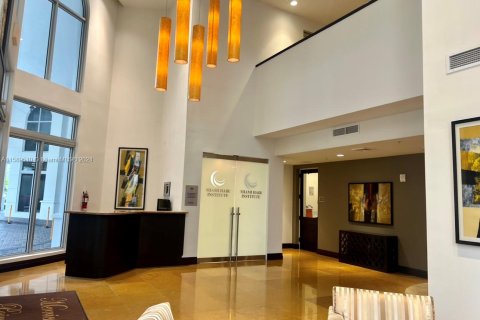 Oficina en alquiler en Miami, Florida № 1179682 - foto 1