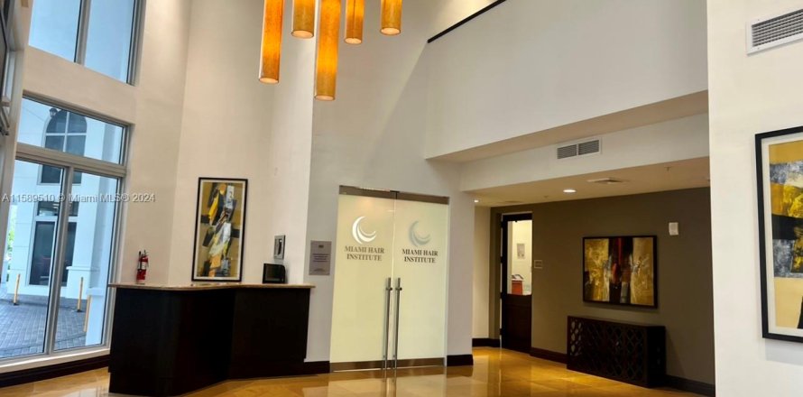 Oficina en Miami, Florida № 1179682