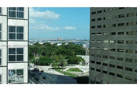 Copropriété à louer à Miami, Floride: 2 chambres, 92.44 m2 № 2390009 - photo 15