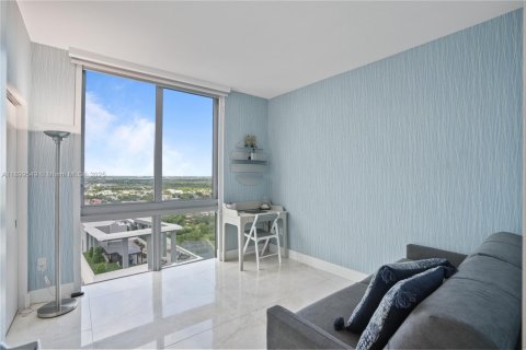 Condo in North Miami Beach, Florida, 3 bedrooms  № 2014944 - photo 10