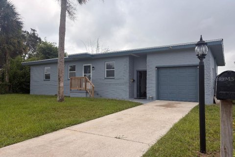 Villa ou maison à louer à Ormond Beach, Floride: 3 chambres, 121.52 m2 № 2409889 - photo 2