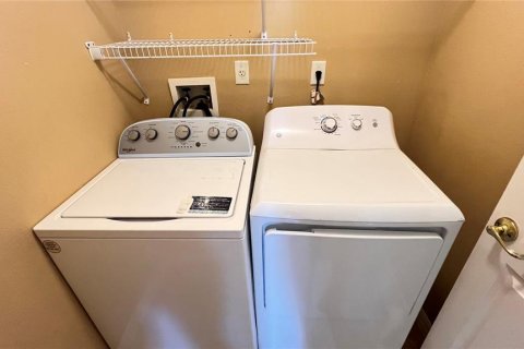 Casa en alquiler en Clermont, Florida, 5 dormitorios, 210.42 m2 № 1905831 - foto 13