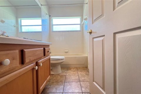 Casa en alquiler en Clermont, Florida, 5 dormitorios, 210.42 m2 № 1905831 - foto 9