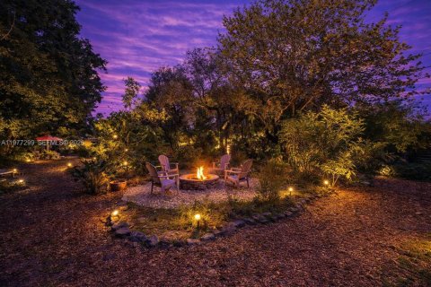 House in Miami, Florida 3 bedrooms, 117.8 sq.m. № 2041926 - photo 28